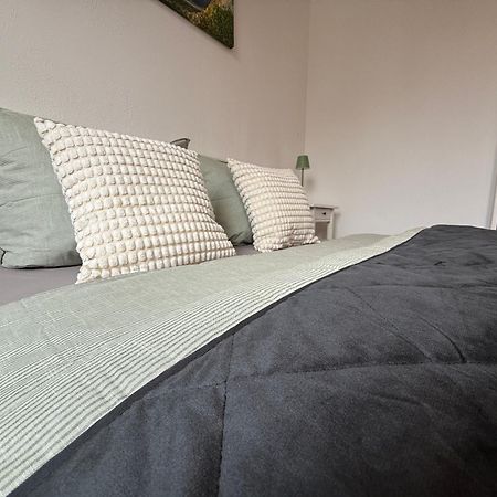 3-Zimmer-Wohnung In Leonberg Buitenkant foto