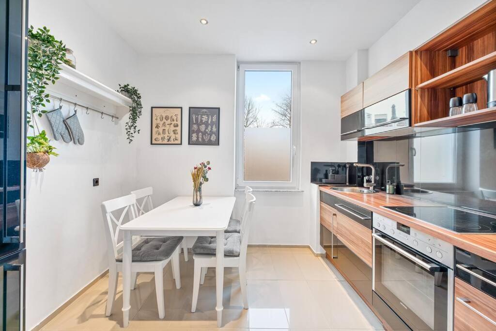 3-Zimmer-Wohnung In Leonberg Buitenkant foto