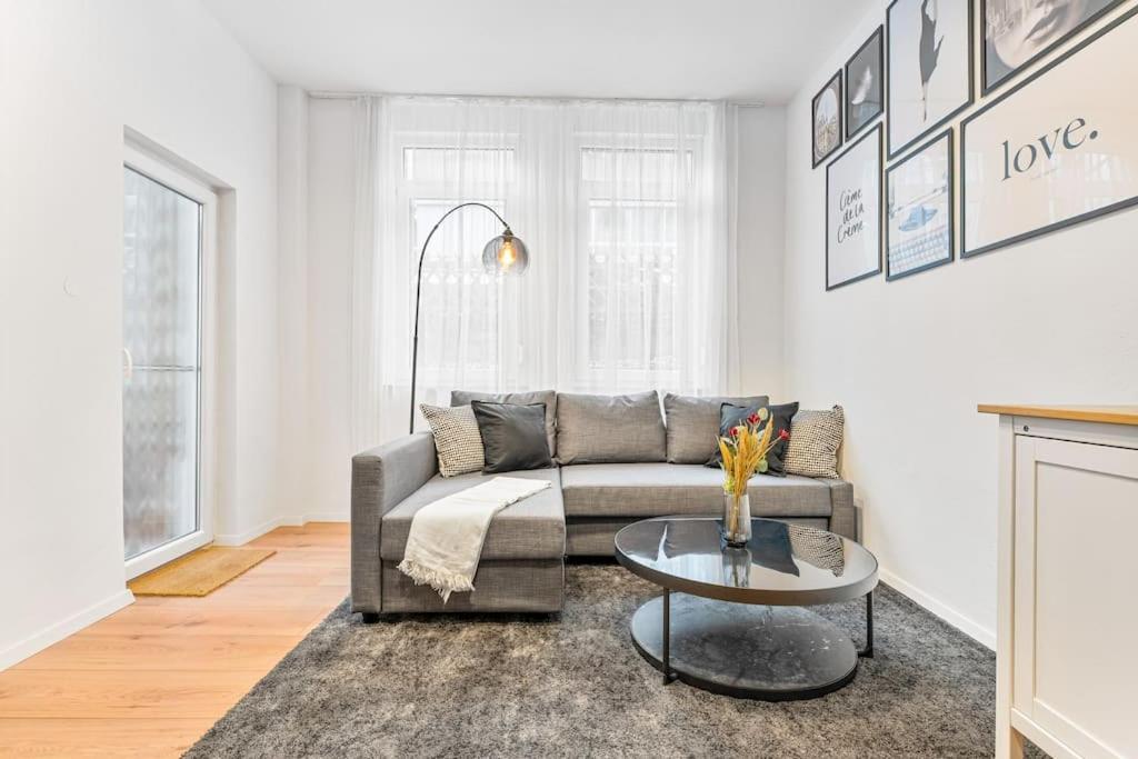 3-Zimmer-Wohnung In Leonberg Buitenkant foto